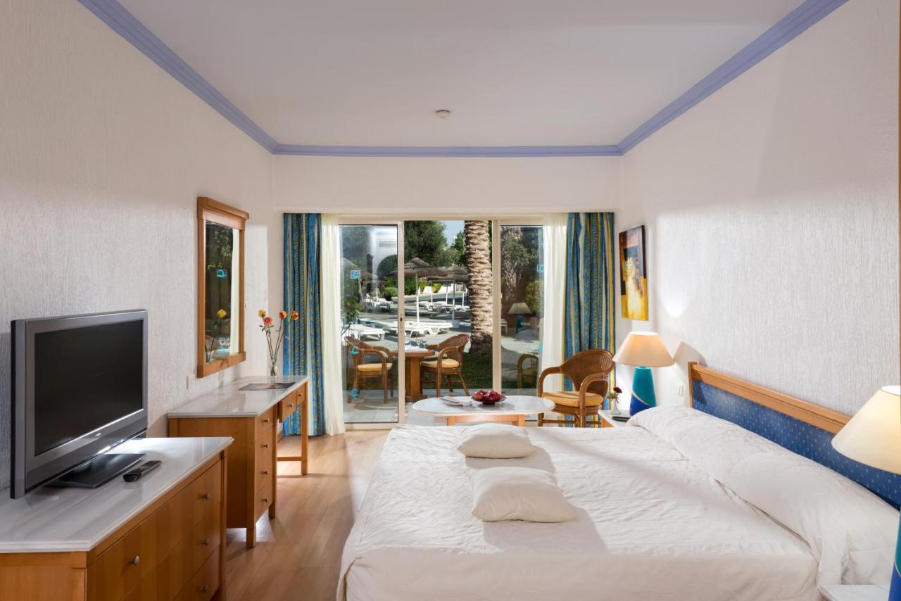 Resitour - Paphos Gardens Apartman Kültér fotó