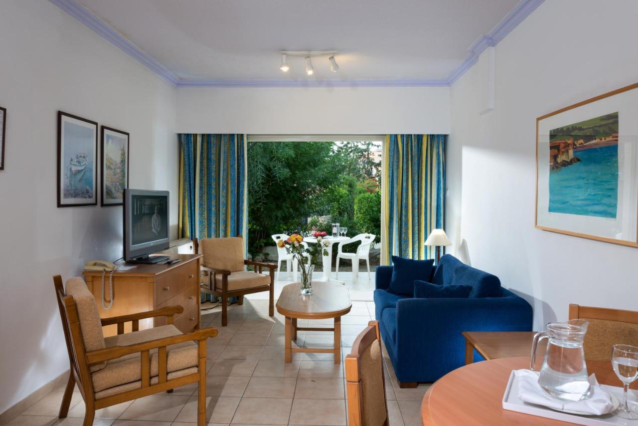 Resitour - Paphos Gardens Apartman Kültér fotó