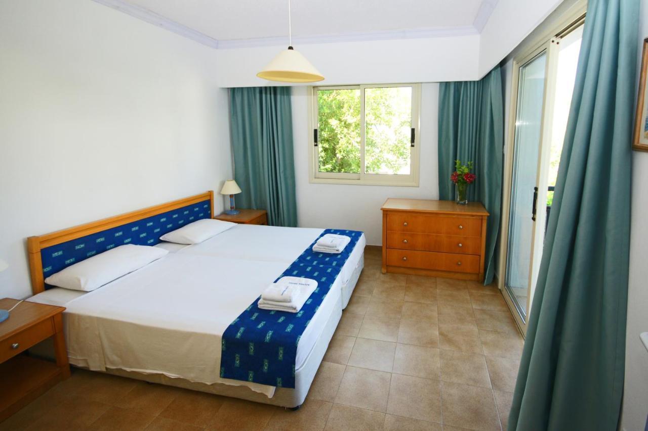 Resitour - Paphos Gardens Apartman Kültér fotó