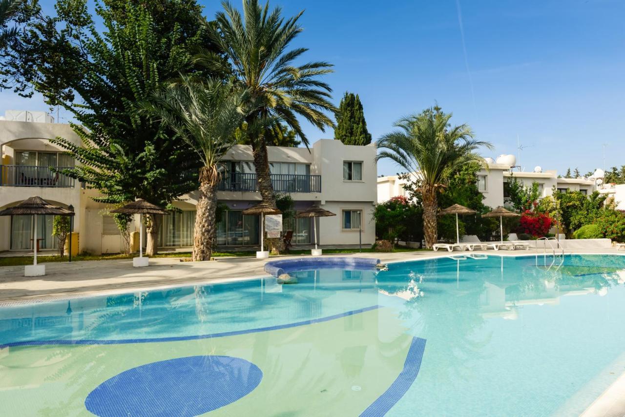 Resitour - Paphos Gardens Apartman Kültér fotó