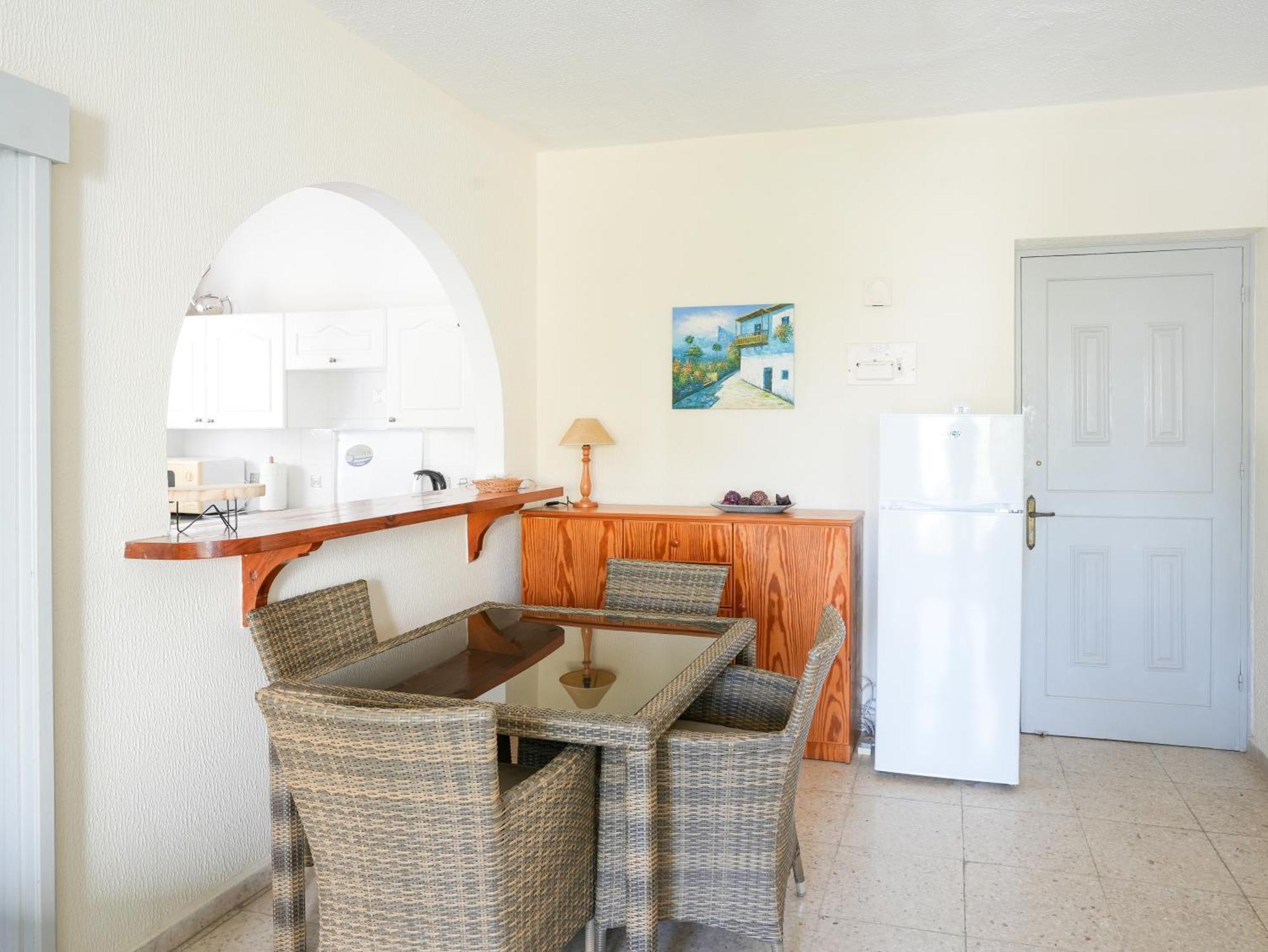 Resitour - Paphos Gardens Apartman Kültér fotó